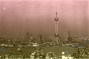 總投資10億美元，重慶康寧二期玻璃基板熔爐生產線項目交付
